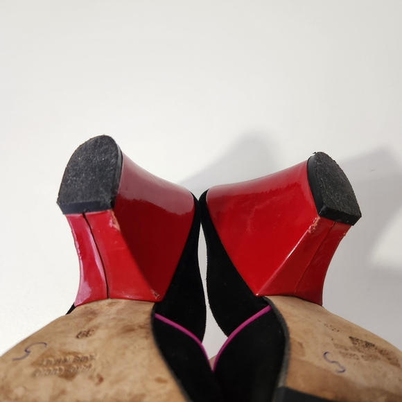 Black,Red & Pink Taryn Rose Suede Leather Heels Size 8.5 - Picture 9 of 14